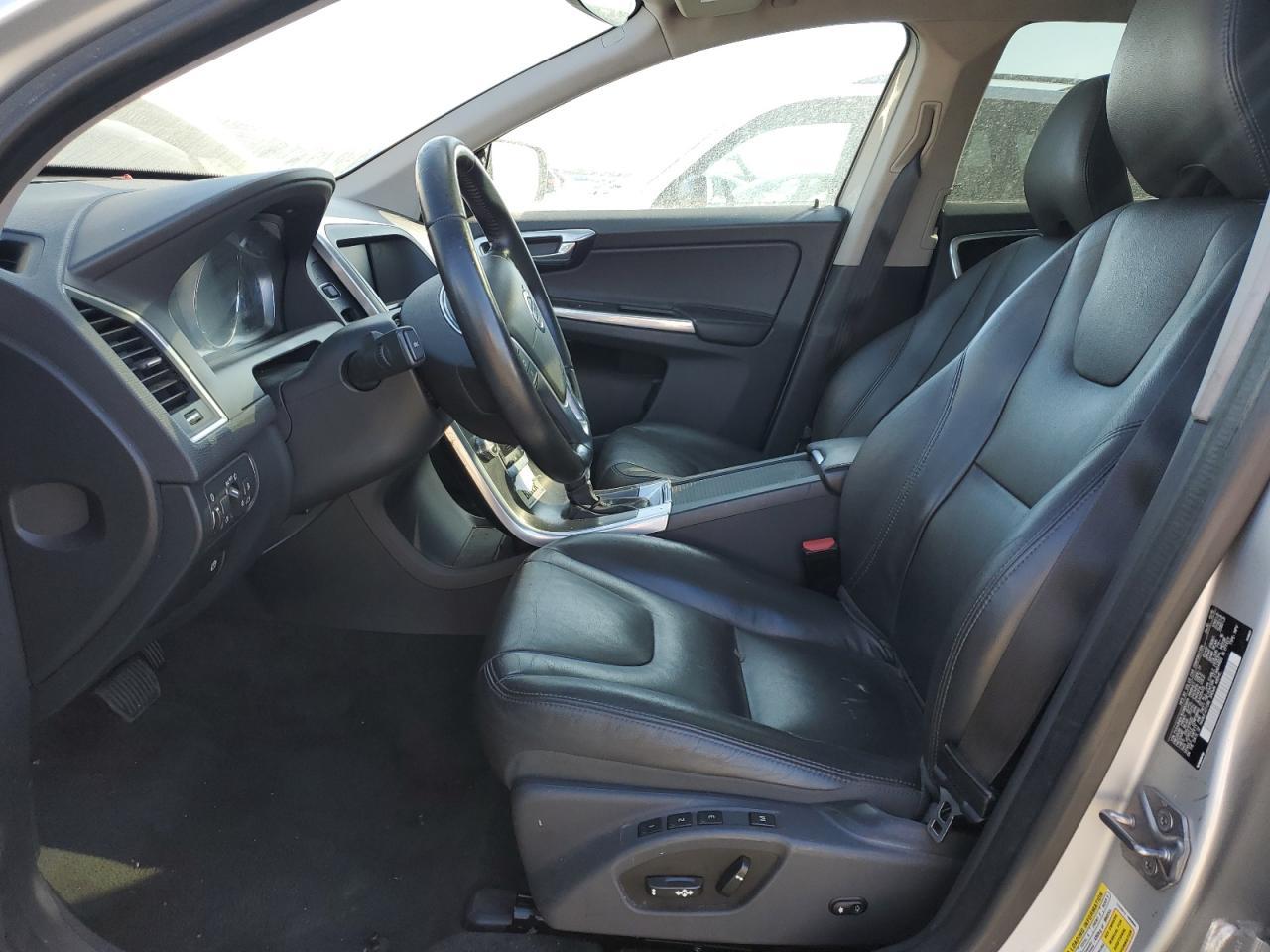 2016 VOLVO XC60