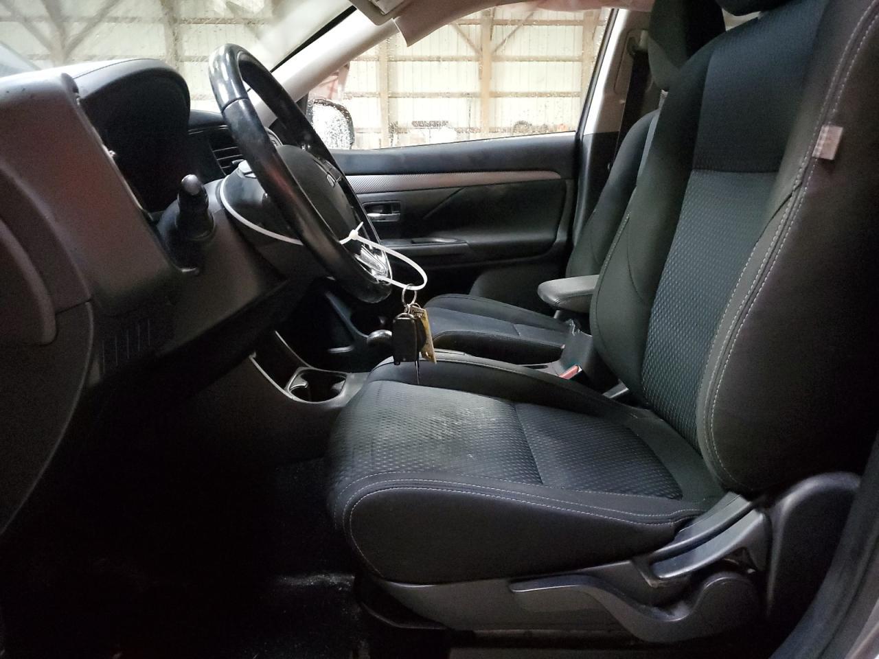 2016 MITSUBISHI outlander