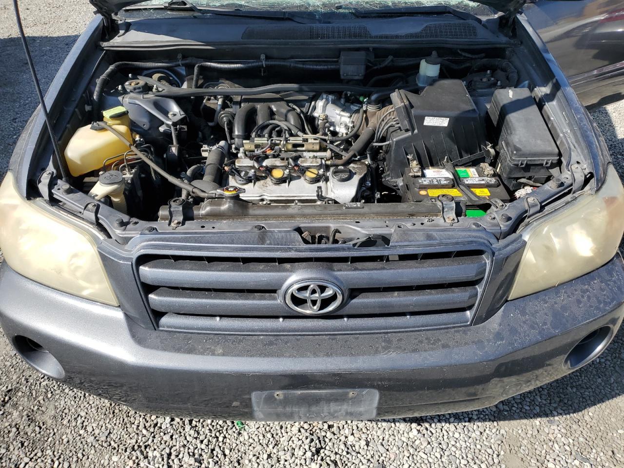 2005 TOYOTA HIGHLANDER