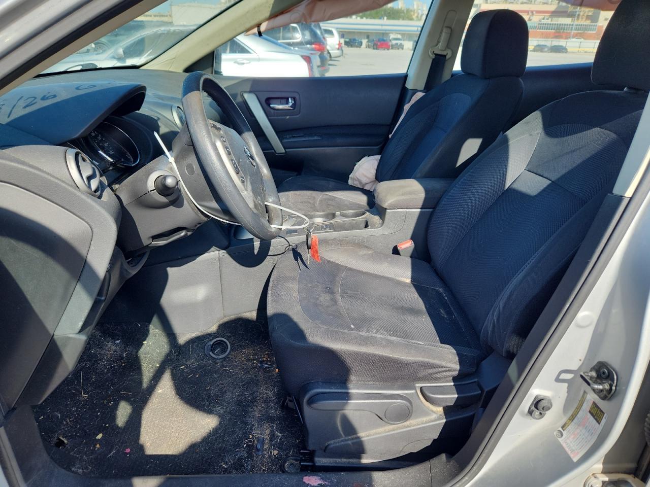2015 NISSAN ROGUE