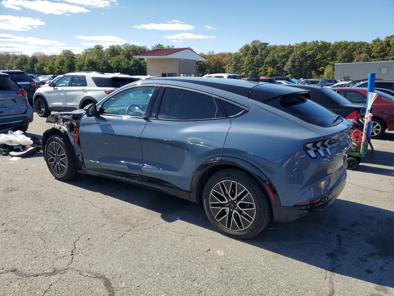 2024 FORD Mustang Mach-E