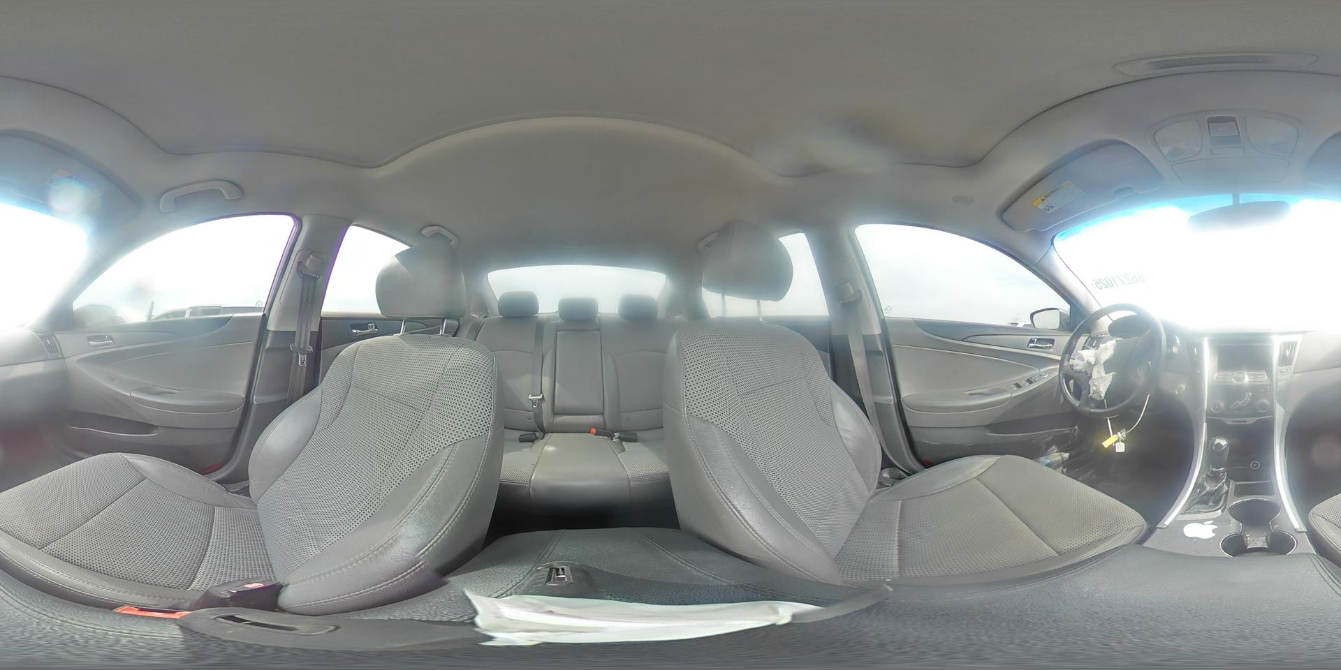 2011 HYUNDAI SONATA