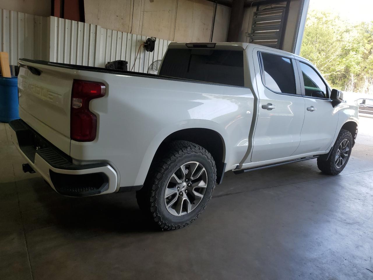 2021 CHEVROLET Silverado