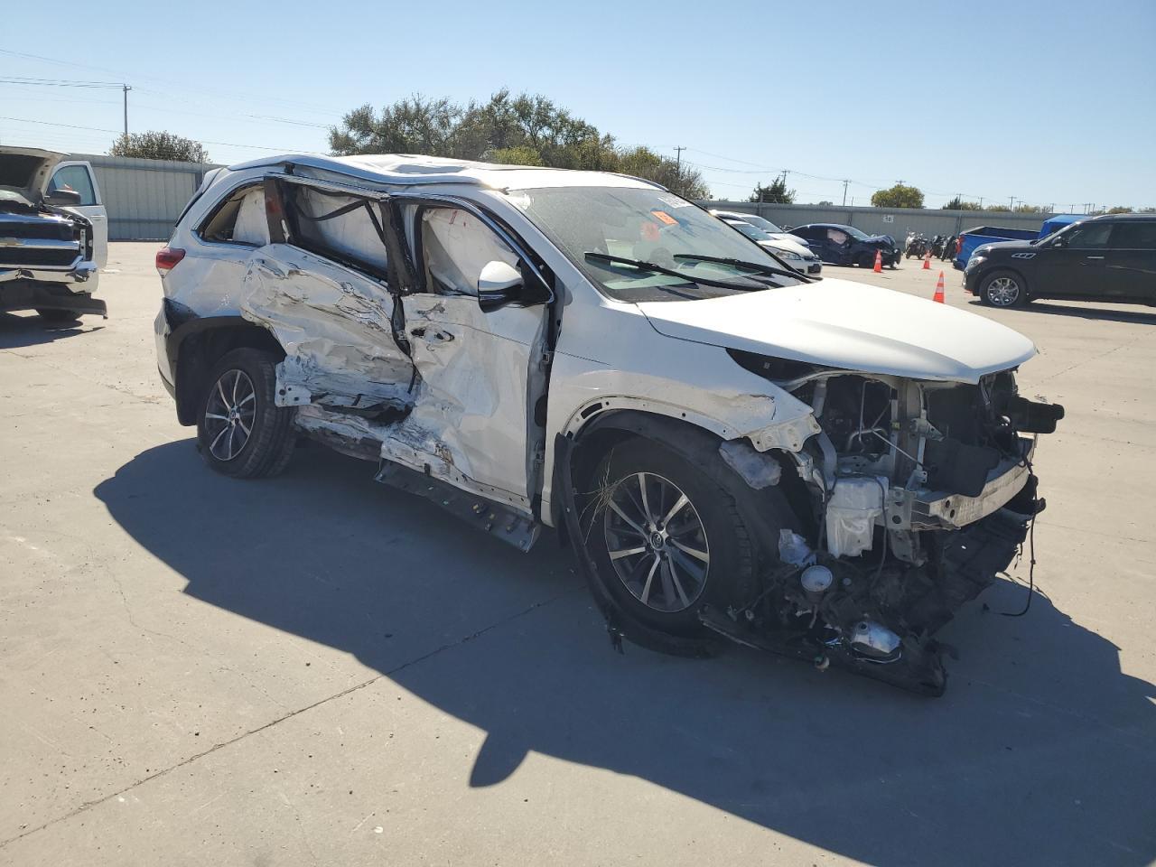 2018 TOYOTA HIGHLANDER