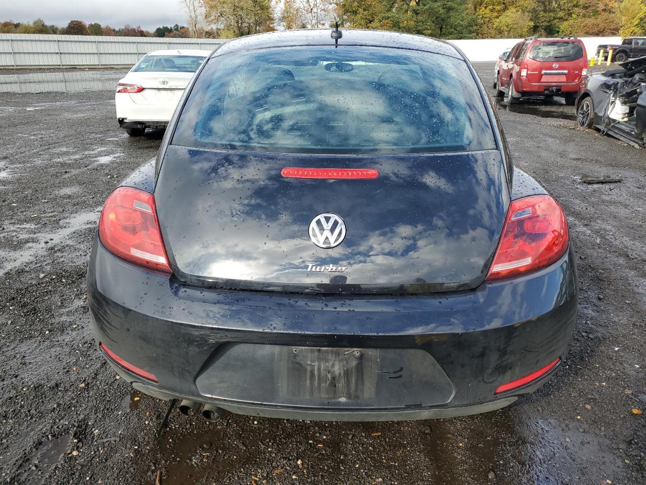 2016 VOLKSWAGEN Beetle
