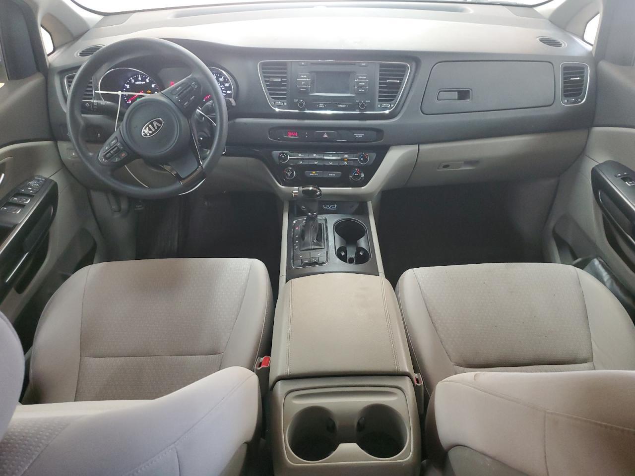2016 KIA SEDONA