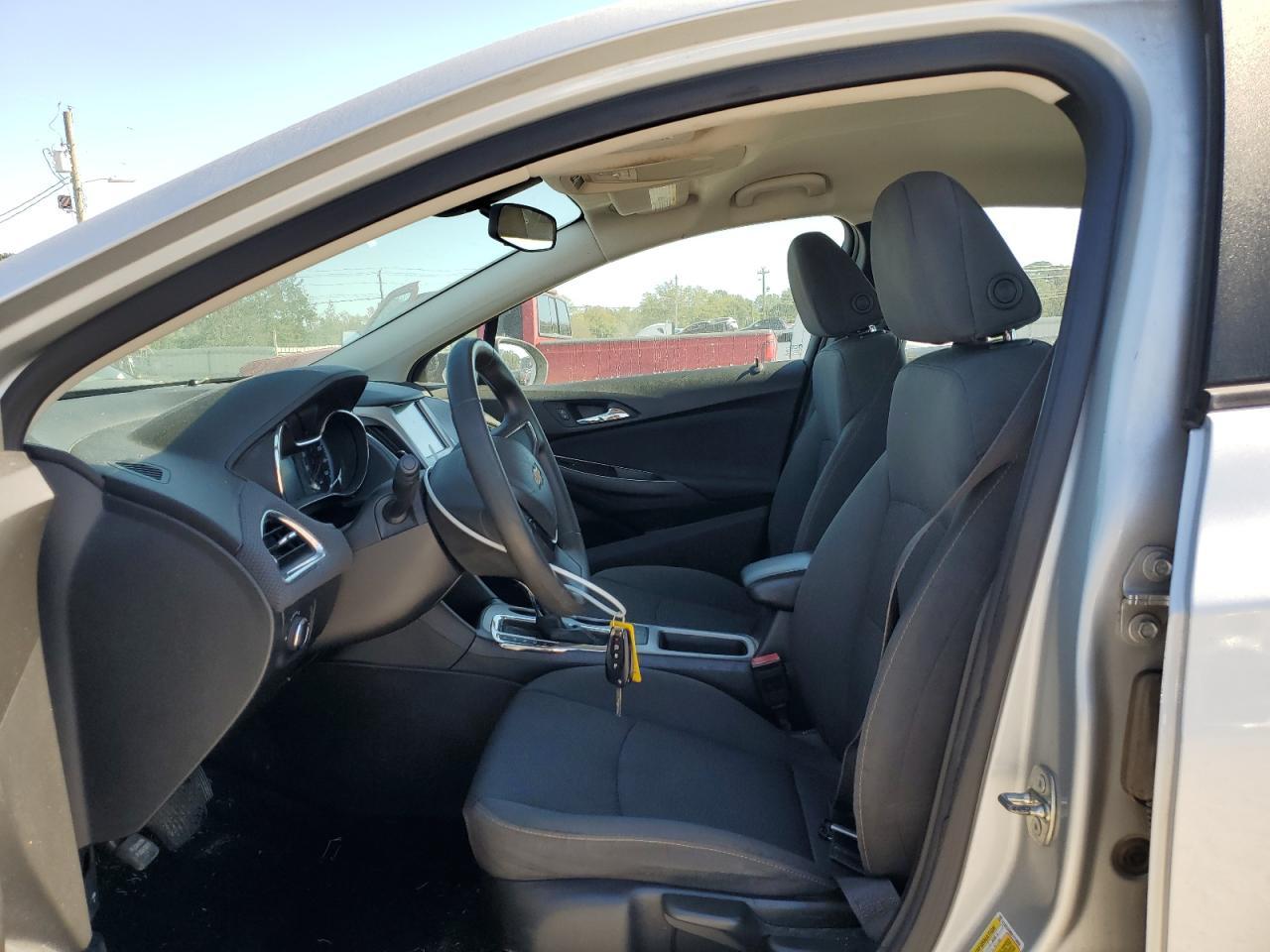 2017 CHEVROLET CRUZE