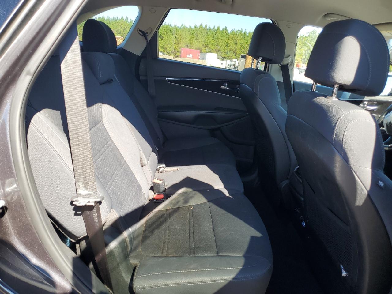 2017 KIA SORENTO