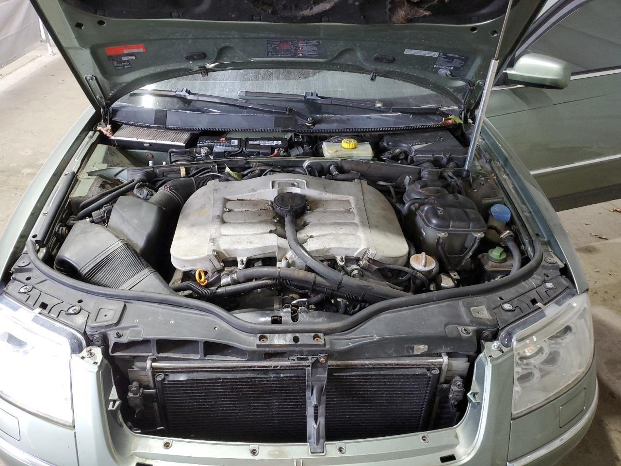 2002 VOLKSWAGEN Passat
