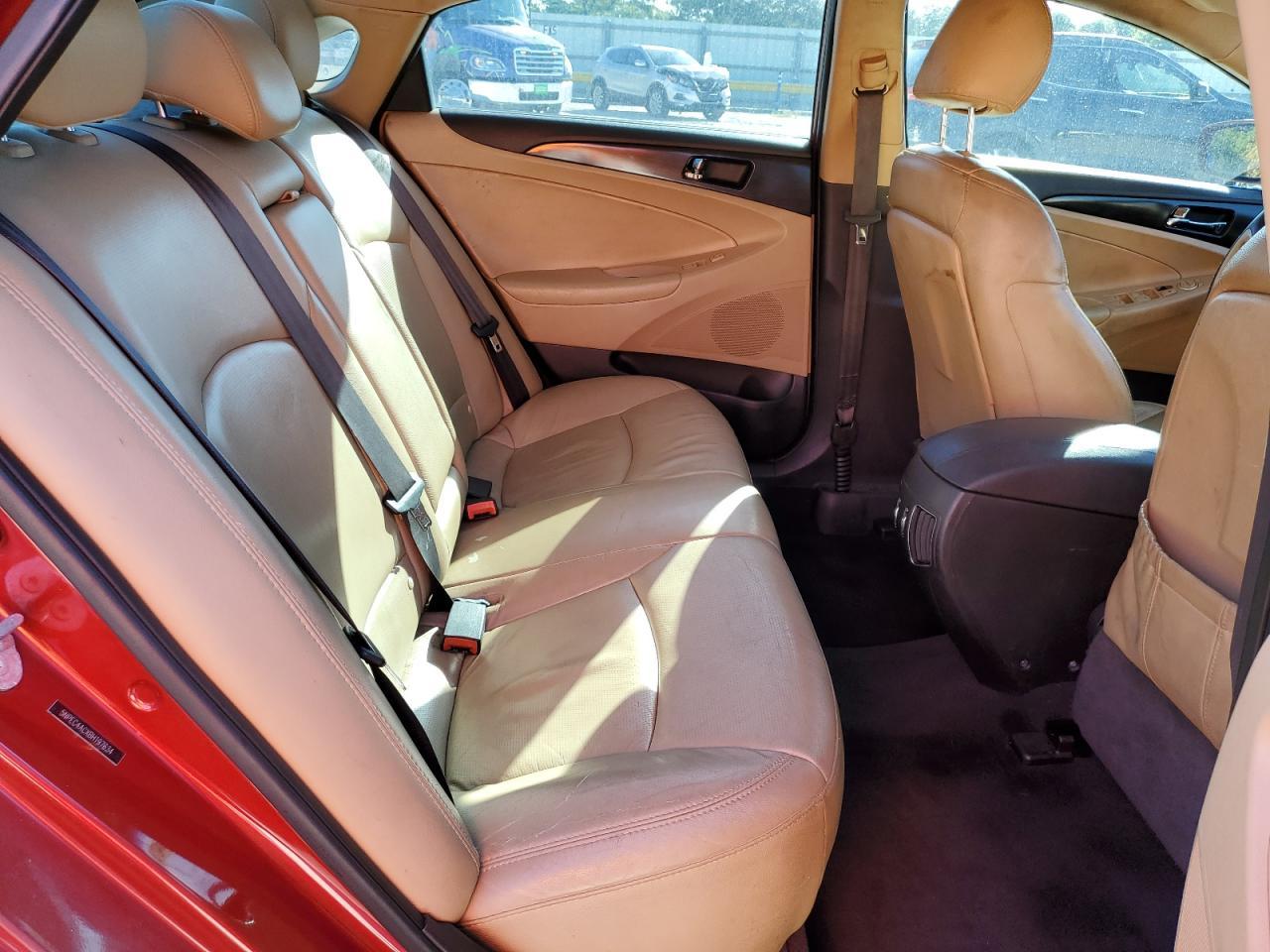 2011 HYUNDAI SONATA