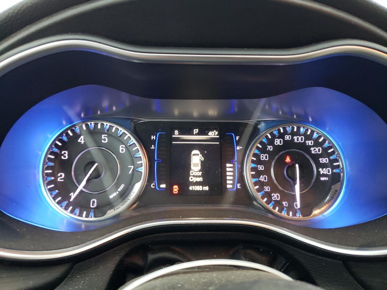 2016 CHRYSLER 200
