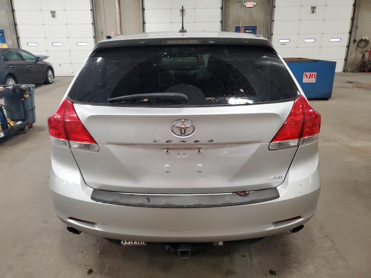 2011 TOYOTA VENZA