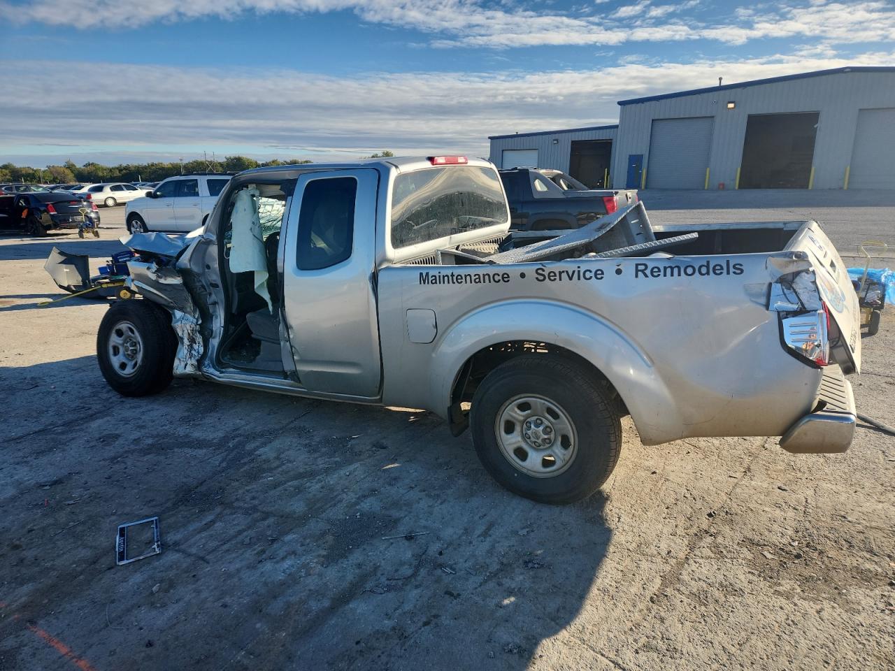 2012 NISSAN Frontier