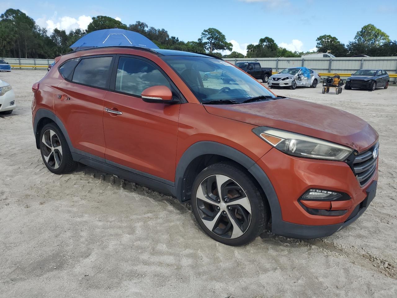 2016 HYUNDAI TUCSON
