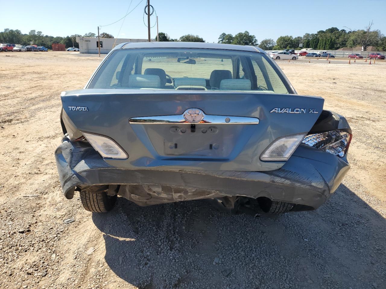 2001 TOYOTA Avalon
