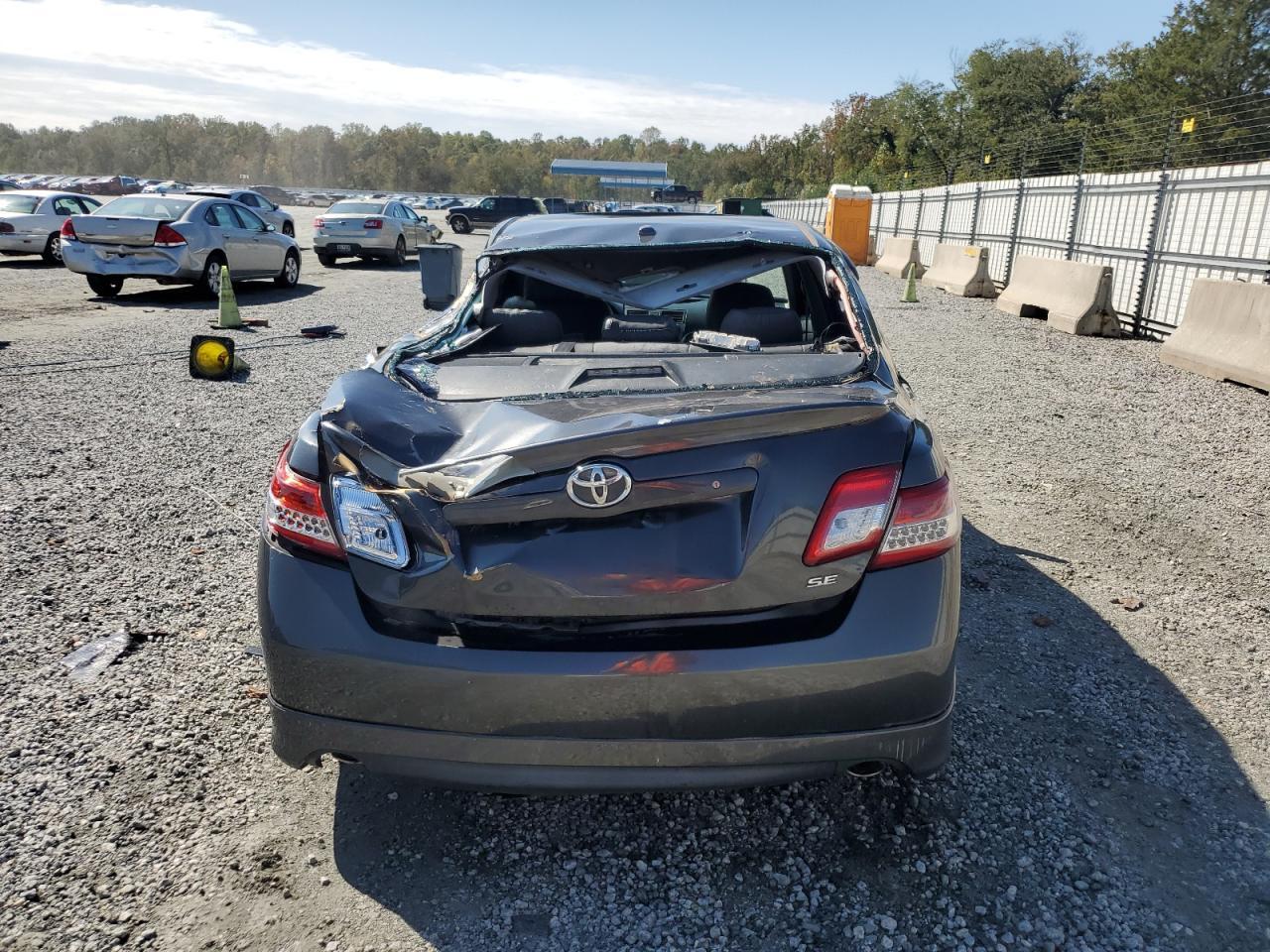 2010 TOYOTA CAMRY