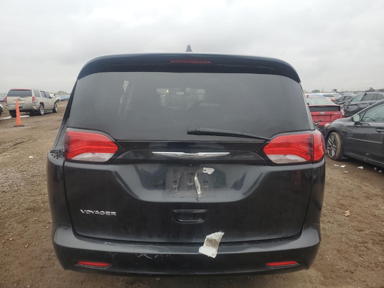2021 CHRYSLER Voyager