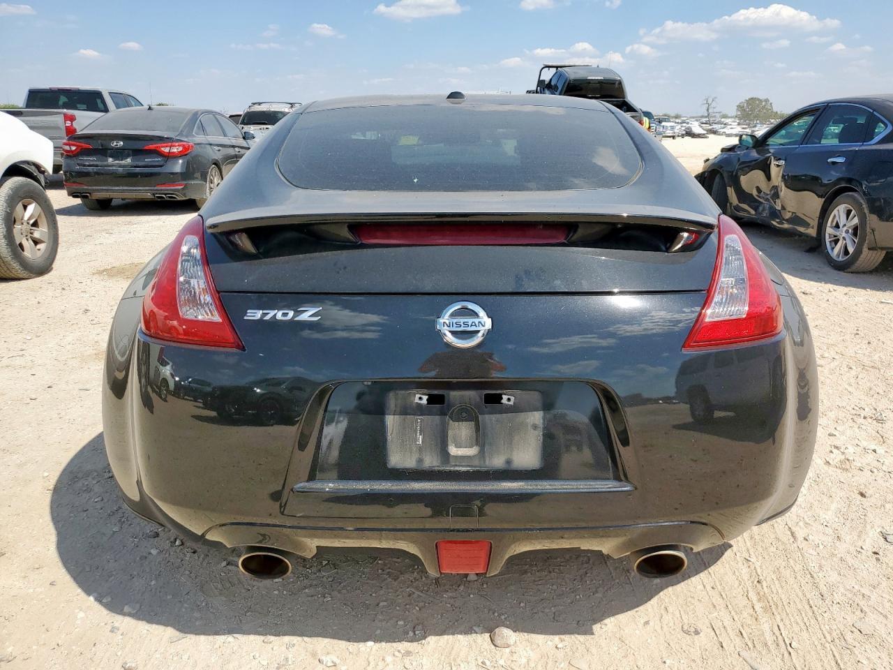 2017 NISSAN 370Z