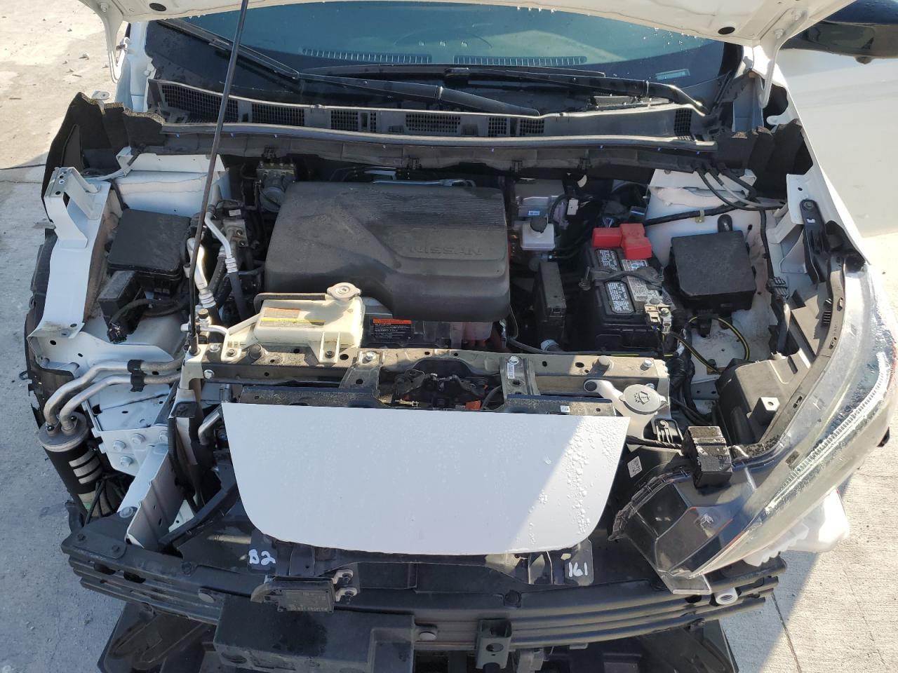 2023 NISSAN LEAF