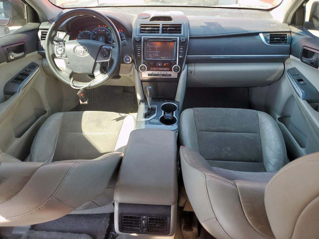 2014 TOYOTA CAMRY