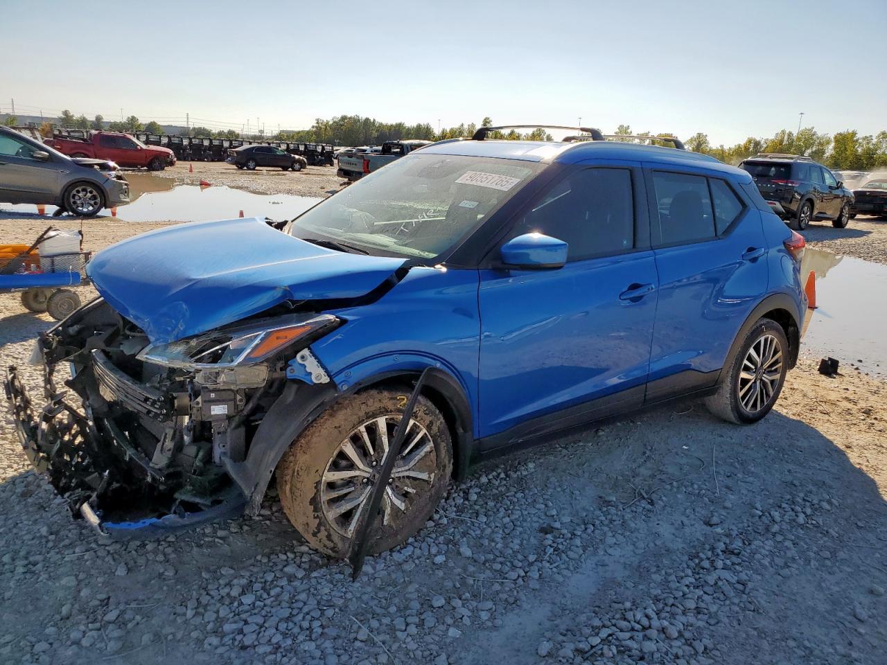 2023 NISSAN KICKS