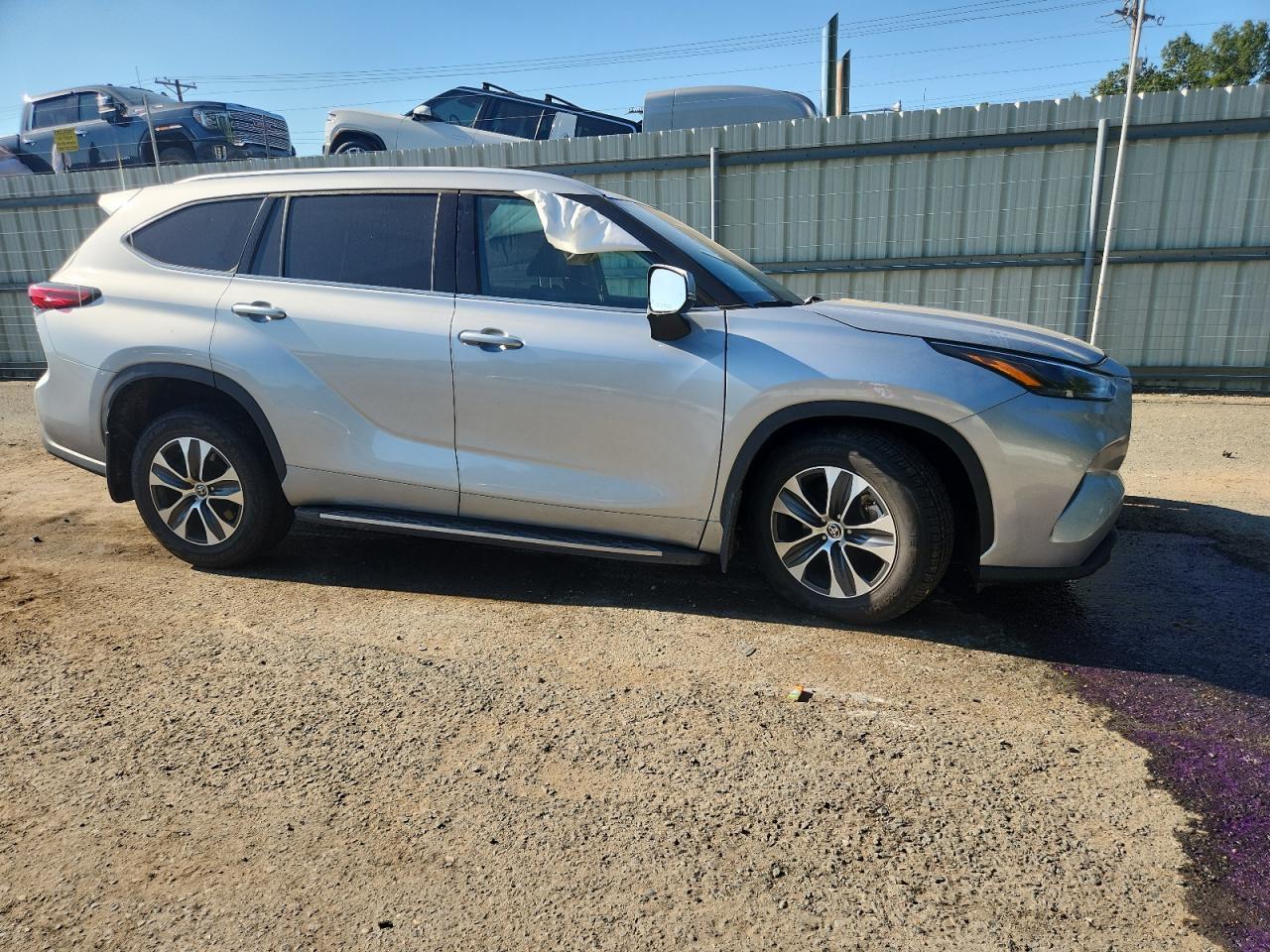 2022 TOYOTA HIGHLANDER
