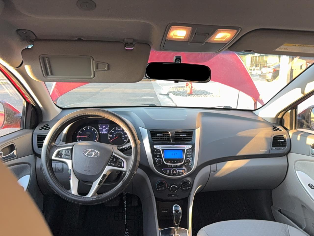 2012 HYUNDAI ACCENT