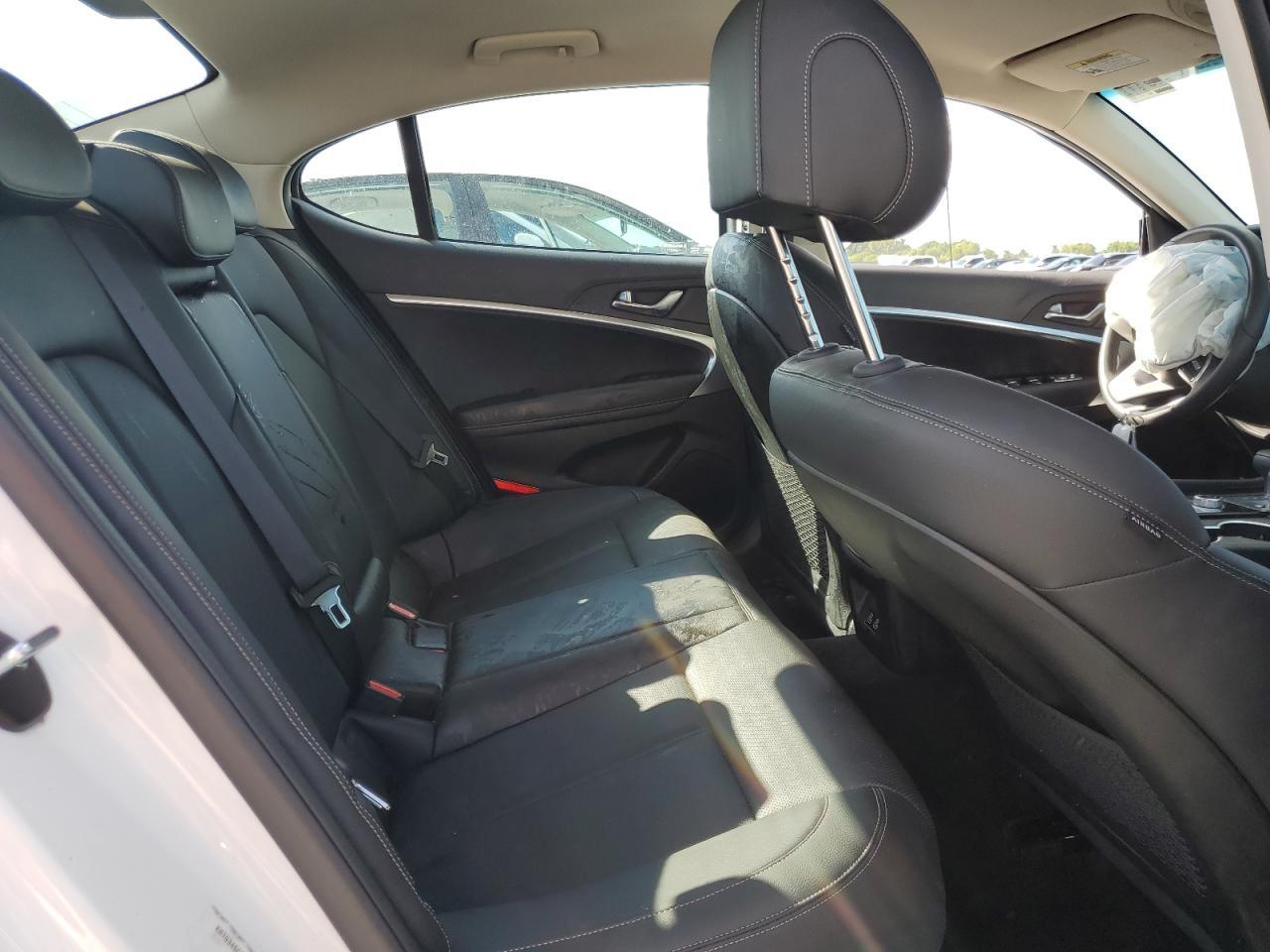 2025 GENESIS G70