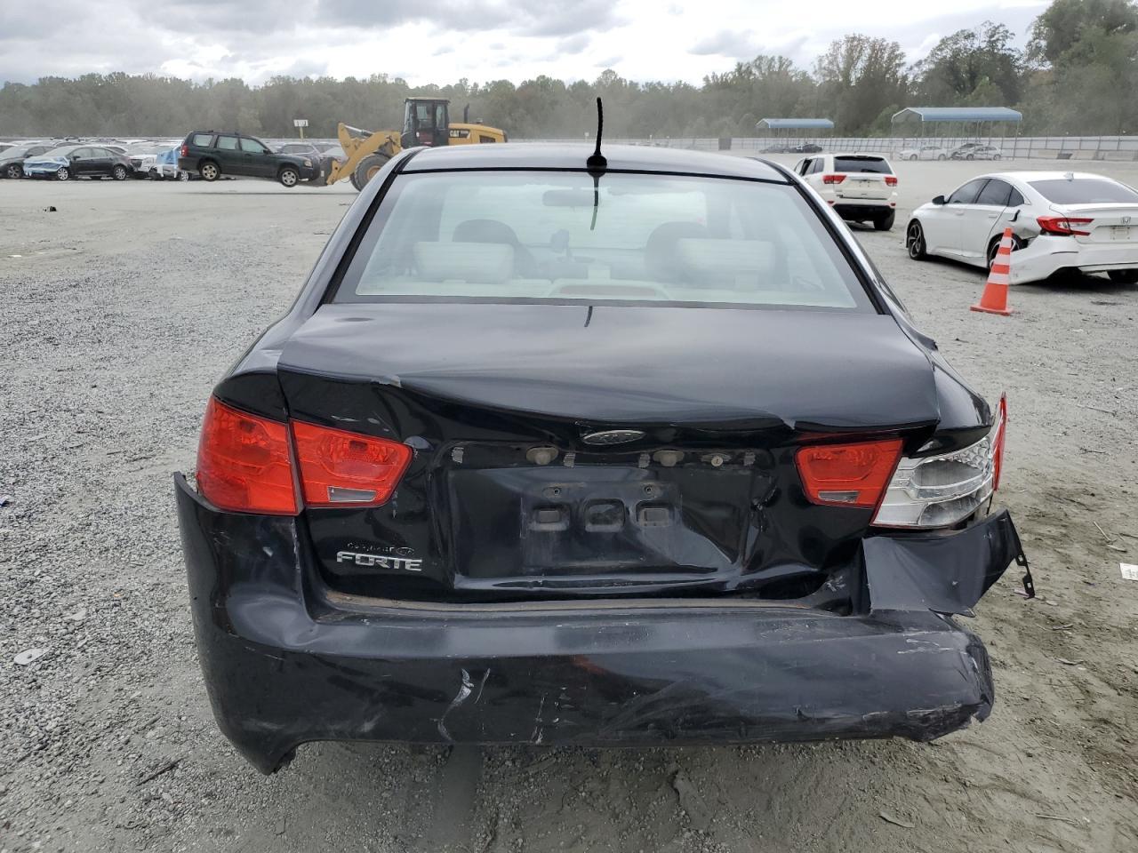 2010 KIA FORTE