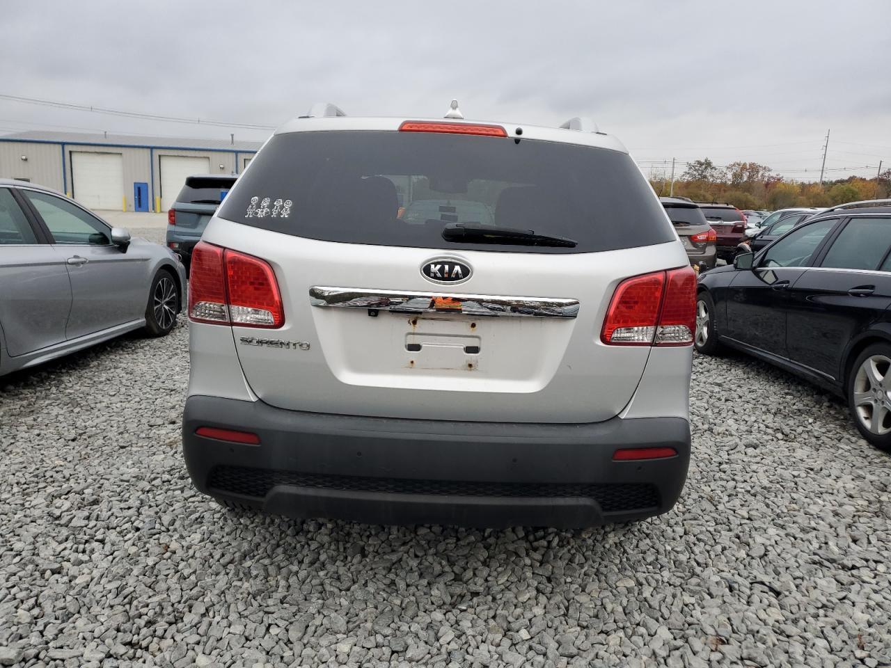 2011 KIA SORENTO