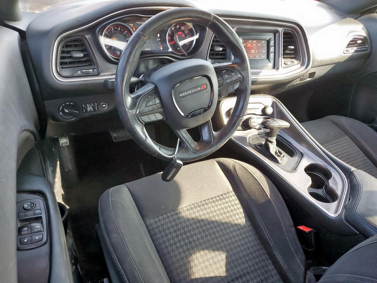 2017 DODGE Challenger