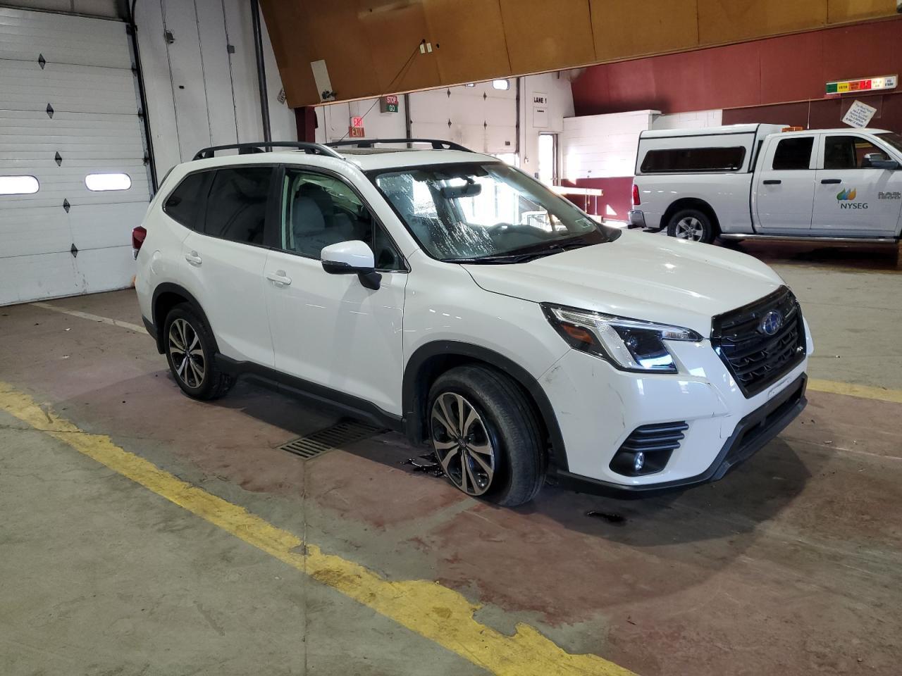 2024 SUBARU FORESTER