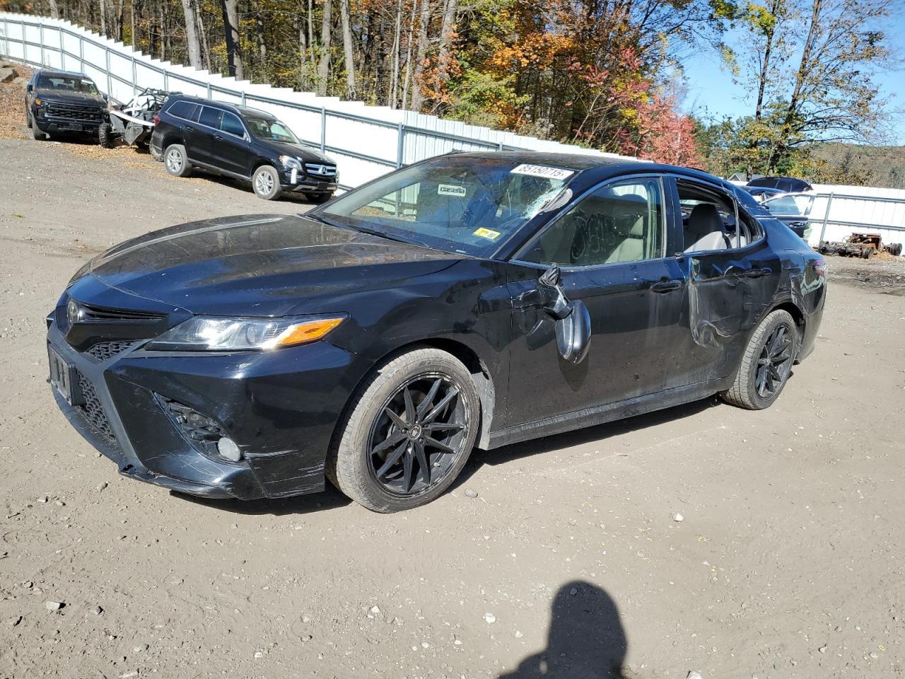 2018 TOYOTA CAMRY