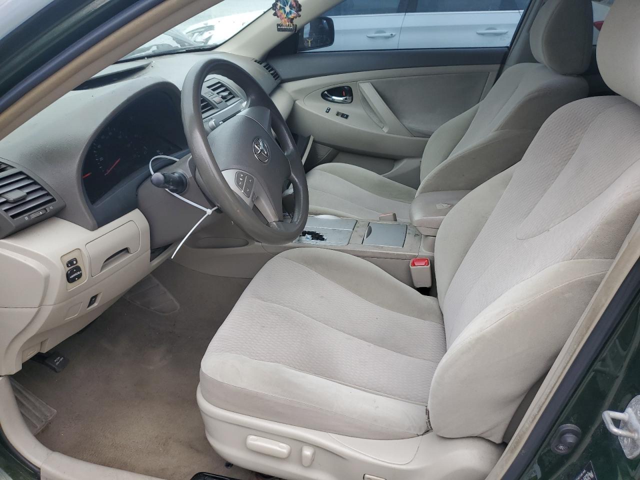 2011 TOYOTA CAMRY