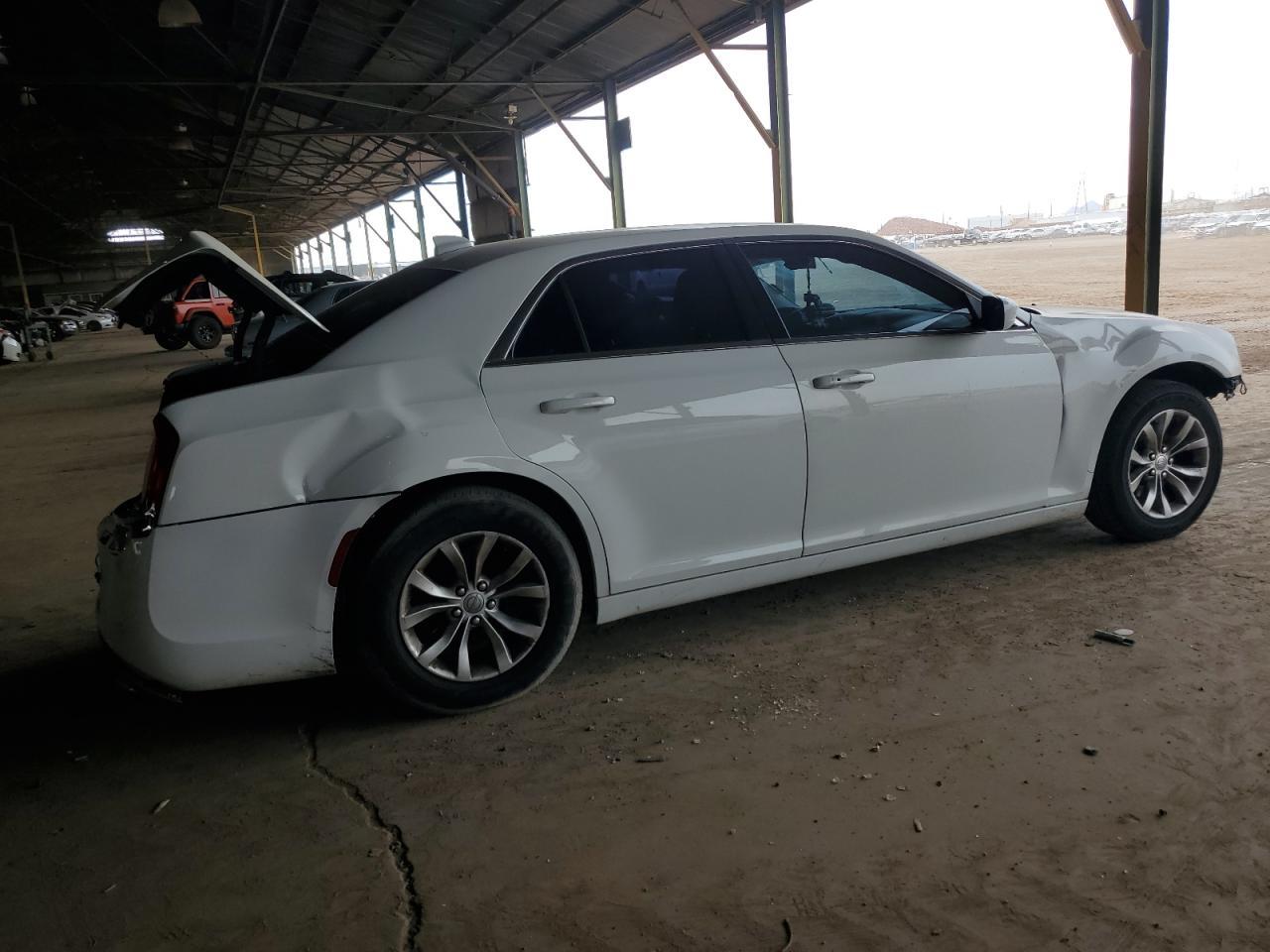 2015 CHRYSLER 300