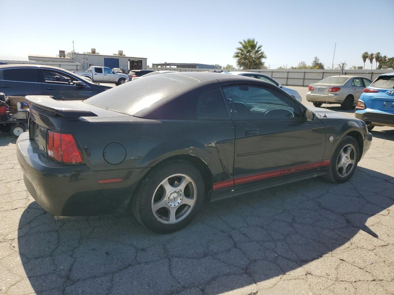 2004 FORD MUSTANG