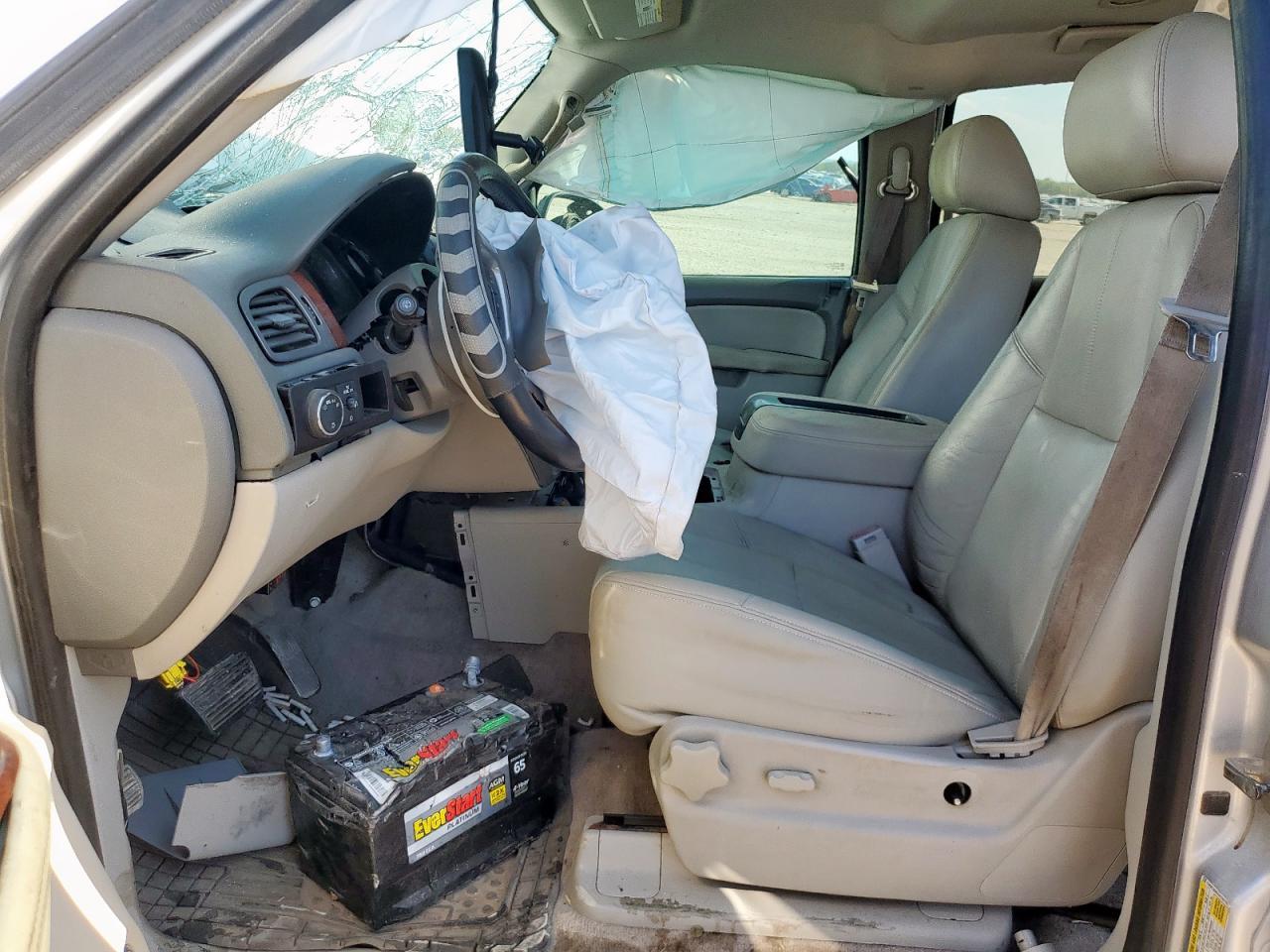 2014 CHEVROLET Suburban