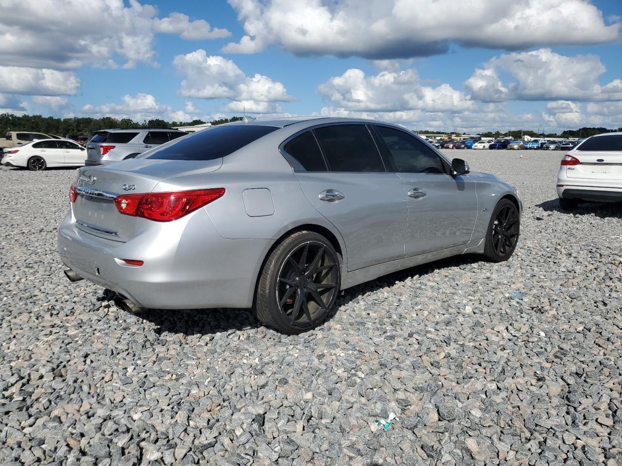 2017 INFINITI Q50