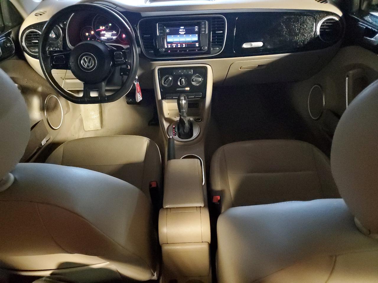 2016 VOLKSWAGEN Beetle