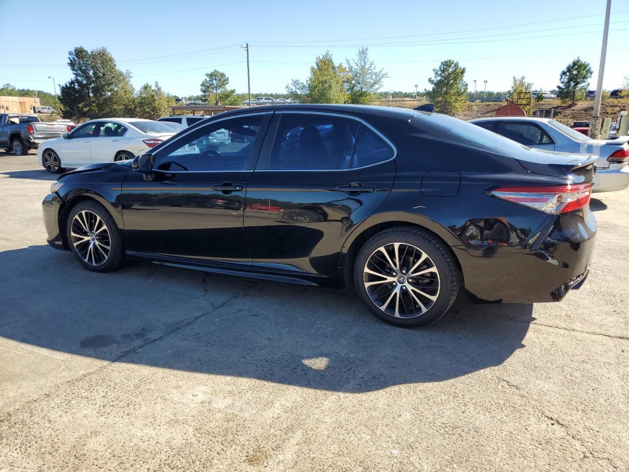 2019 TOYOTA CAMRY