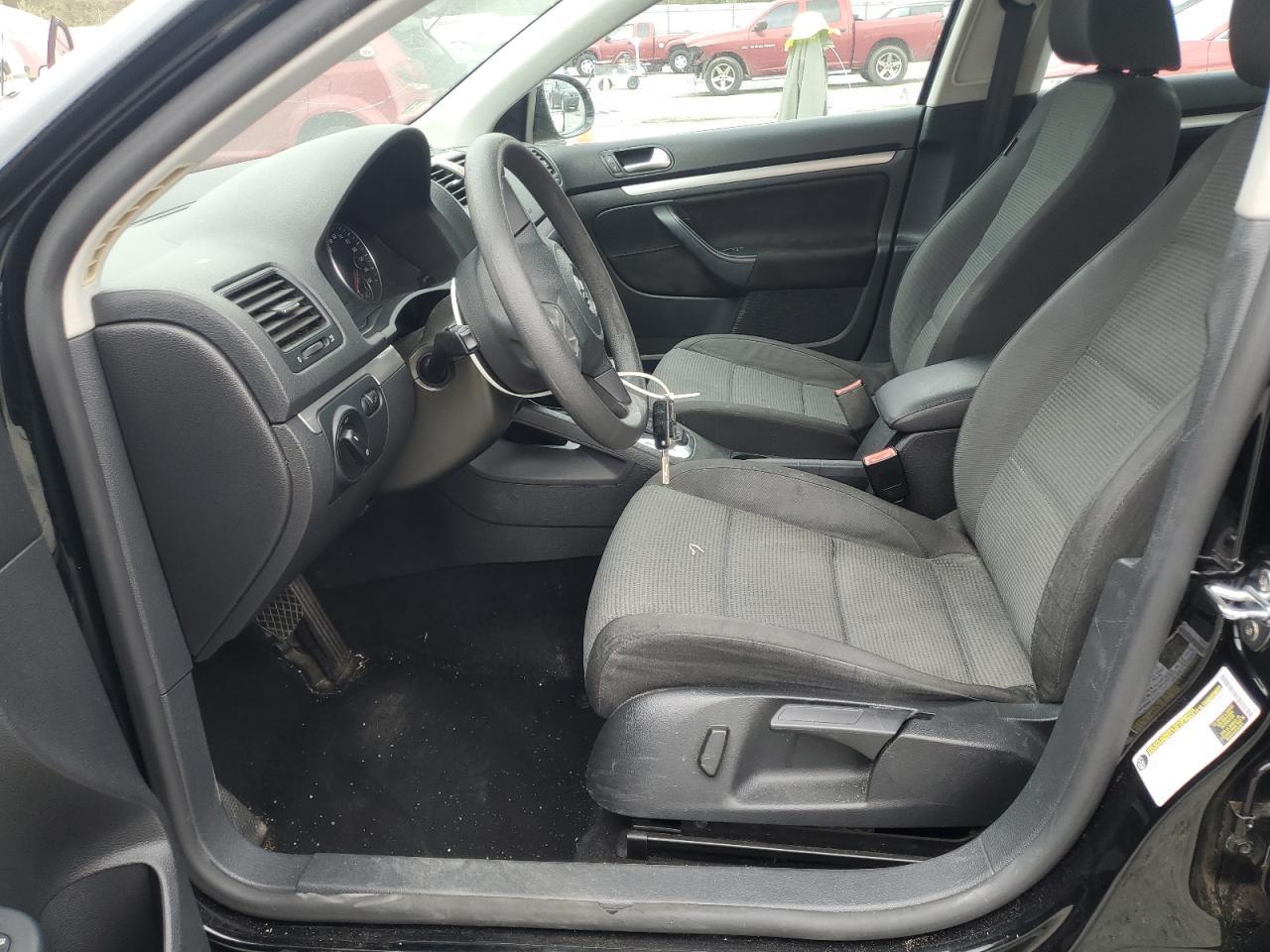 2010 VOLKSWAGEN JETTA