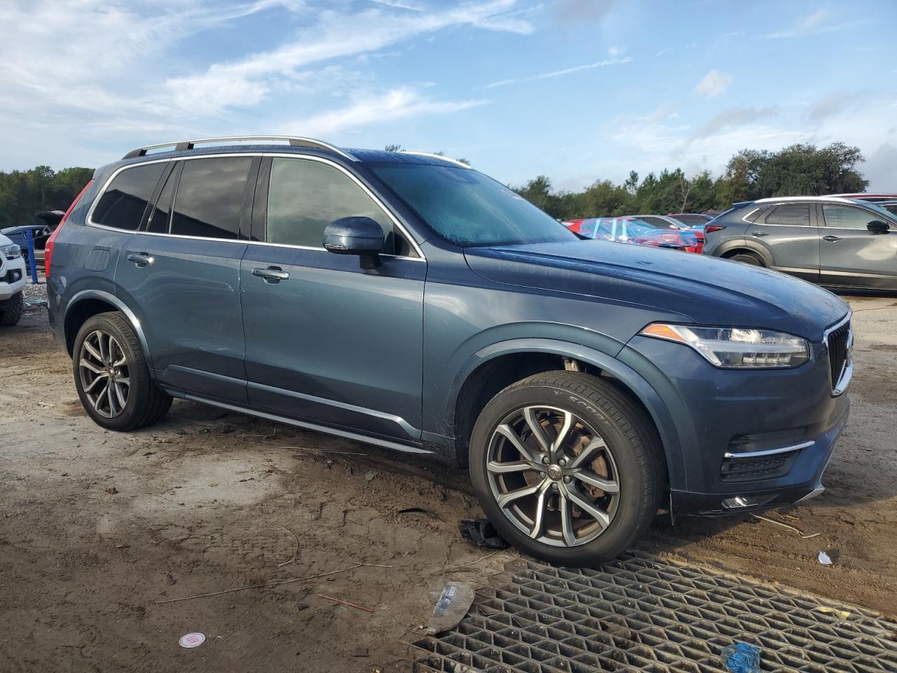2019 VOLVO XC90