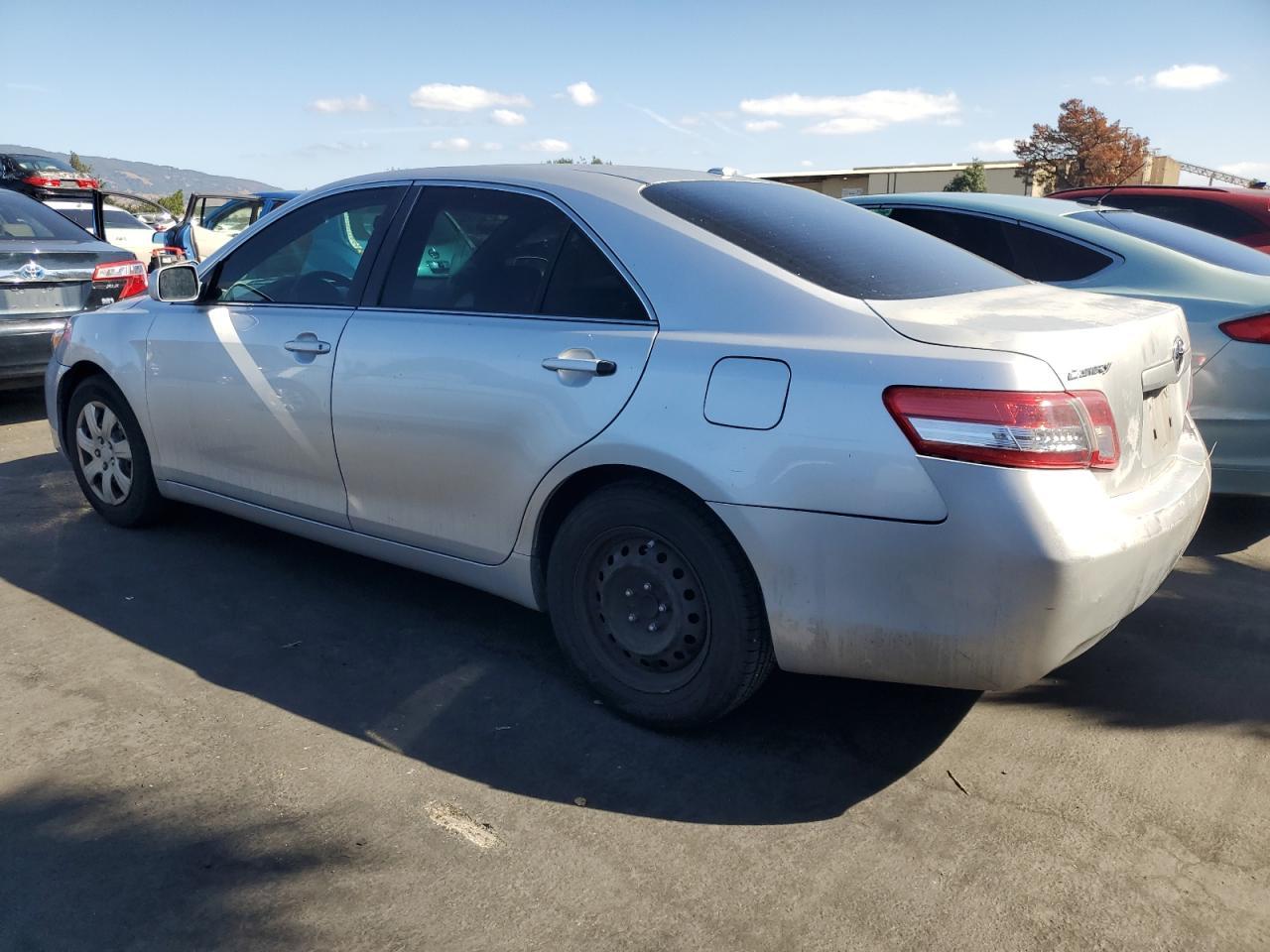 2011 TOYOTA CAMRY