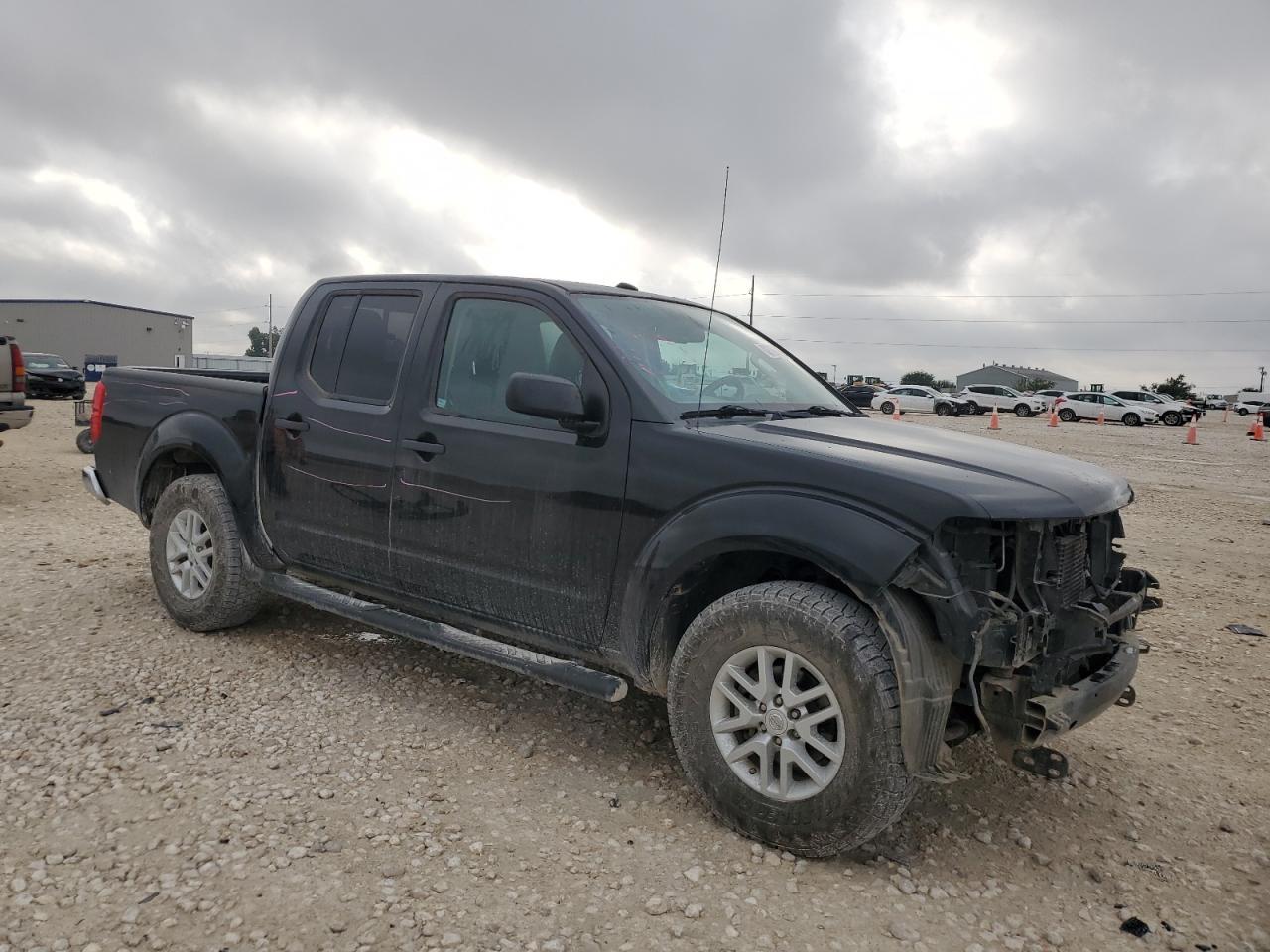 2015 NISSAN Frontier