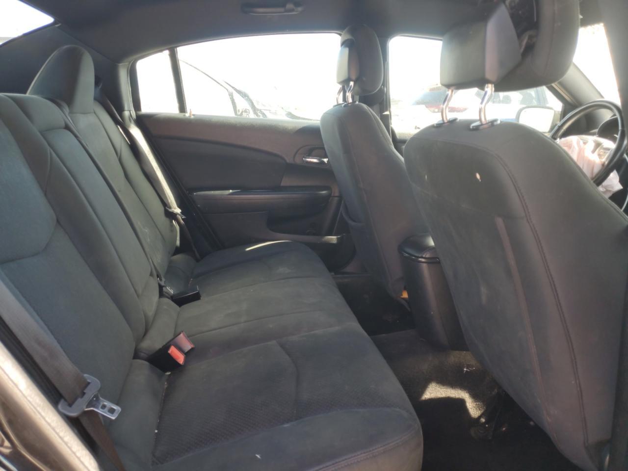 2011 CHRYSLER 200