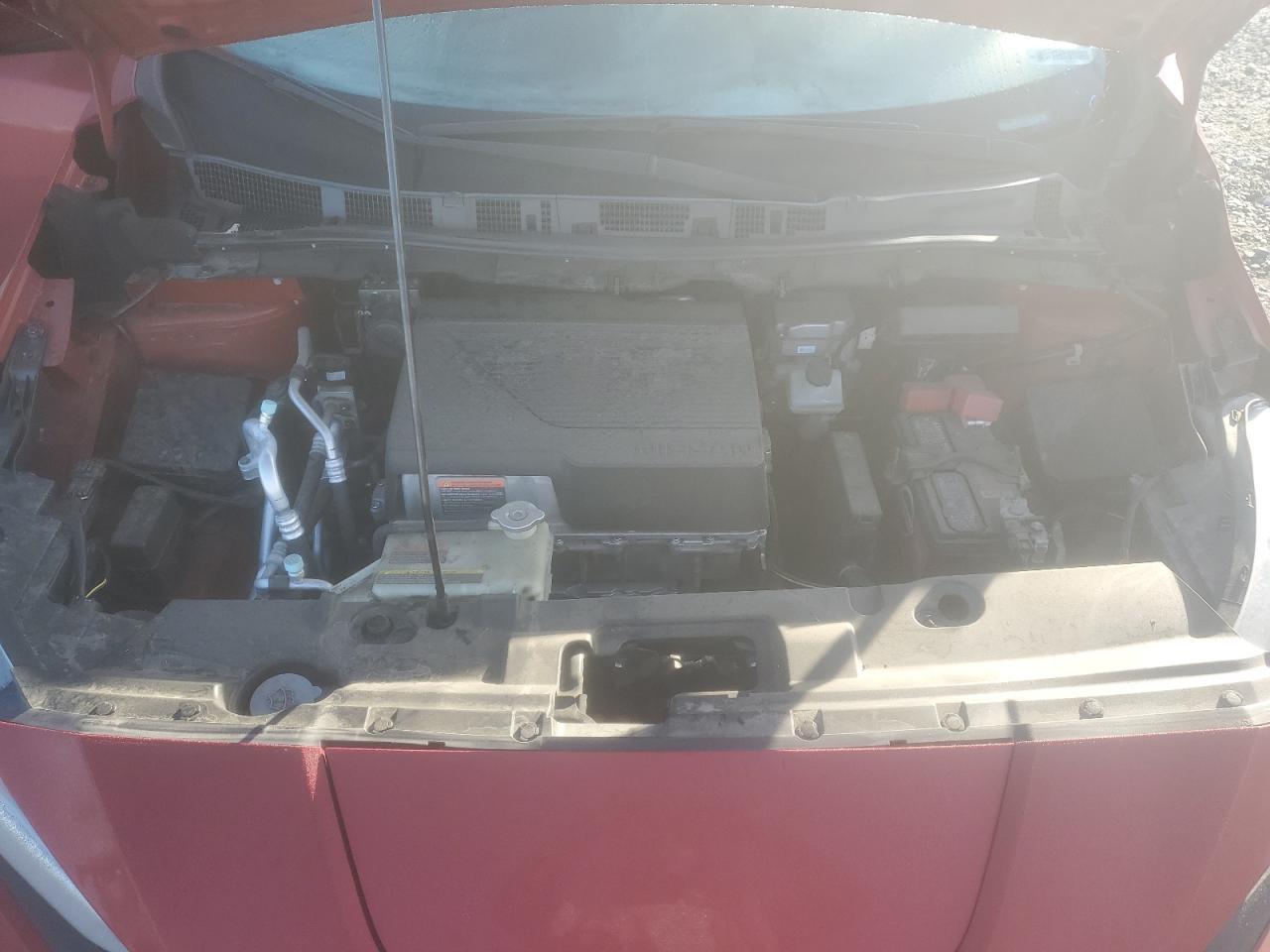 2018 NISSAN LEAF