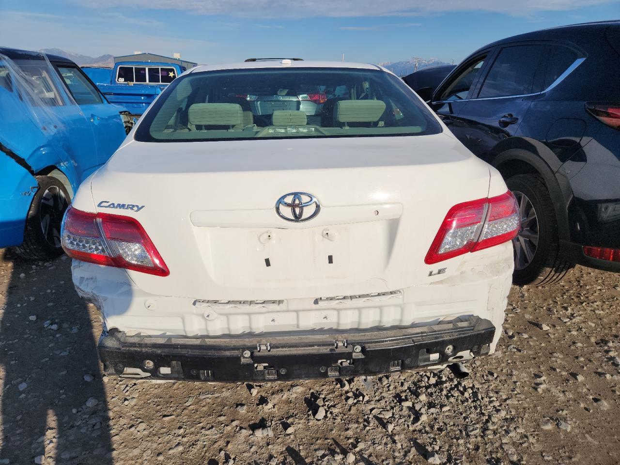 2011 TOYOTA CAMRY