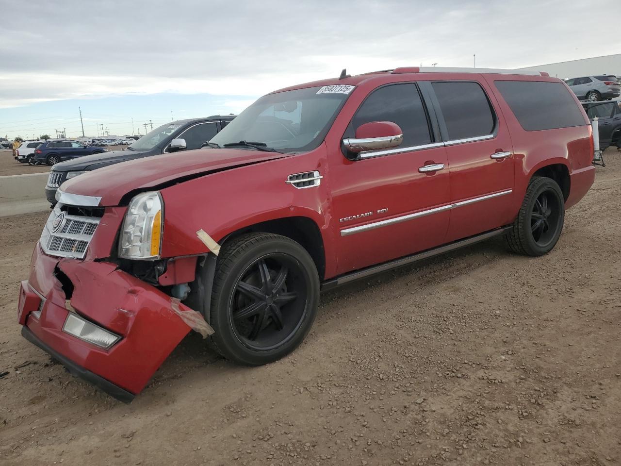 2013 CADILLAC Escalade ESV