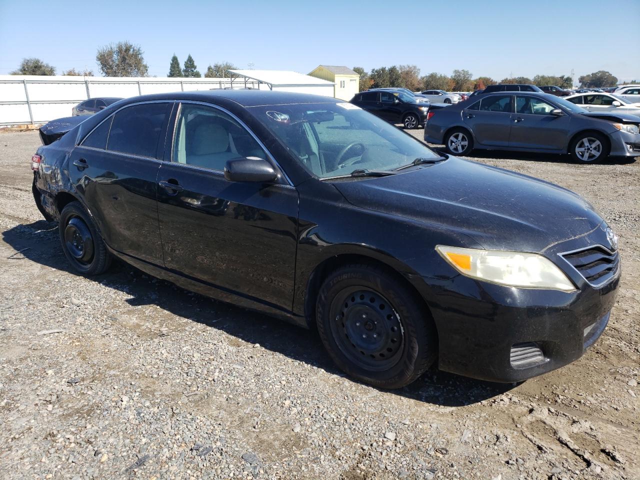 2011 TOYOTA CAMRY