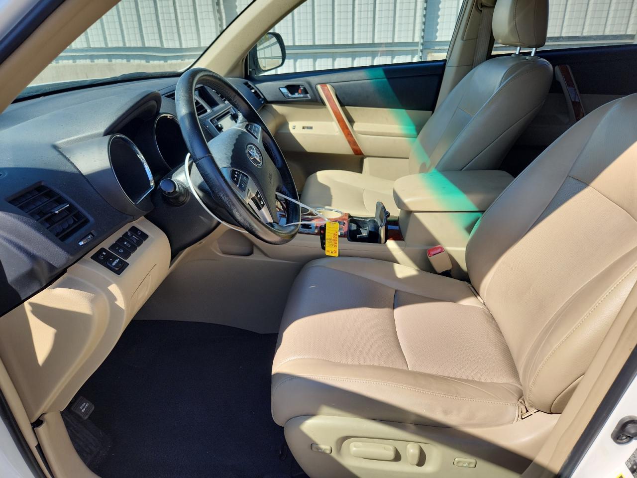 2013 TOYOTA HIGHLANDER